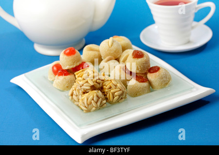 Un assortimento di "Panellets". Ricetta disponibile. Foto Stock