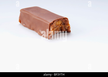 Close-up di un mangiato chocolate bar Foto Stock