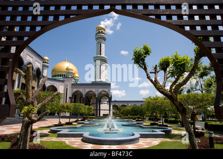 Jame'ASR Hassanil Bolkiah moschea, Bandar Seri Begawan, Brunei Darussalam, giovedì, 23 luglio, 2009. Foto Stock