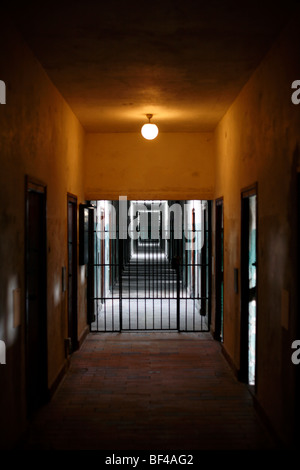 Interno del Bunker blocco di punizione al memoriale del campo di concentramento di Dachau in Germania Foto Stock