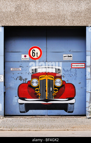 Garage uscire con graffiti, Monaco di Baviera, Germania, Europa Foto Stock