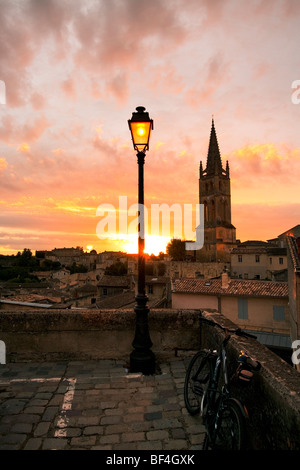 St Emilion, Regione di Bordeaux, a sud ovest della Francia, Europa Foto Stock