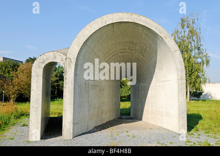 La moderna architettura, scultura, ex base missilistica, museo d'arte, Langen Foundation, architetto Tadao Ando, Hombroich, Kreis Neus Foto Stock