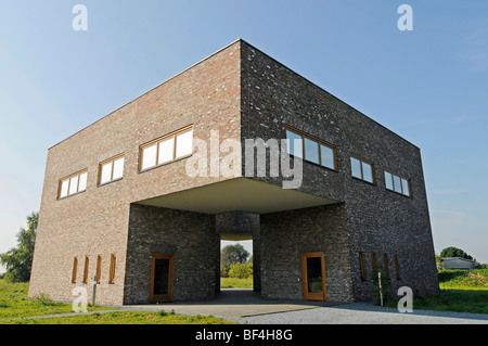 Architettura moderna, edificio ex base missilistica, museo d'arte, Langen Foundation, architetto Tadao Ando, Hombroich, Kreis Neuss Foto Stock