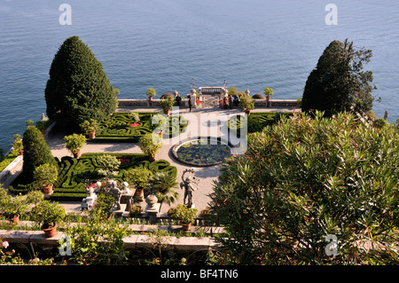 Vista aerea del giardino di Isola Bella sul Lago Maggiore, Stresa, lombadia, Italia Foto Stock