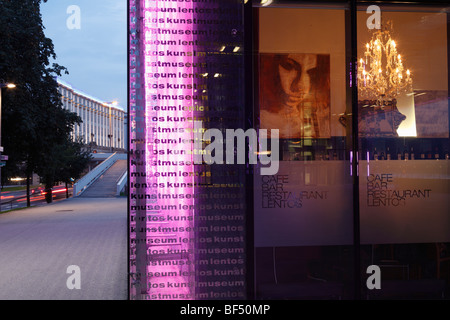 Café, Lentos Lentos Art Museum, Linz, Austria superiore, Austria, Europa Foto Stock