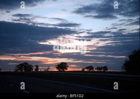 Norfolk tramonto visto dalla strada,East Anglia,UK,2009 Foto Stock