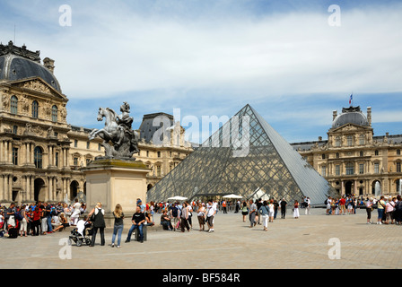 Il museo del Louvre, Parigi, Francia Foto Stock