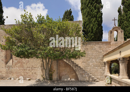 La ricostruzione da parte degli italiani dell'ex convento di San Giovanni, Filérimos, Rodi, Grecia, Europa Foto Stock