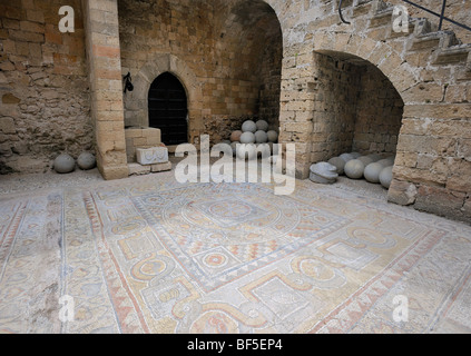 Pavimento a mosaico nel museo archeologico, Rodi, Rodi, Grecia, Europa Foto Stock