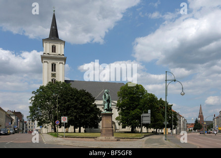 Vater Franz monumento a Leopoldo III Federico Franz, duca di Anhalt-Dessau, Chiesa di San Giovanni Evangelista, Dessau, Sassonia-Anhalt, Germania, Foto Stock