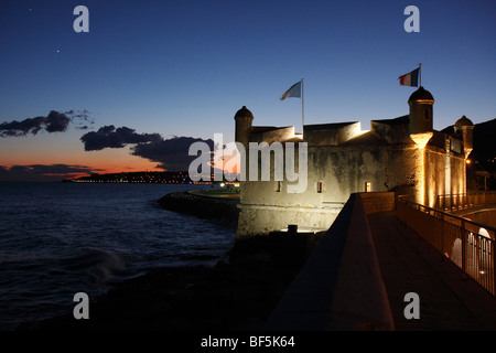 Bastione e Cap Martin, Menton, Alpes Maritimes, Cote d'Azur, in Francia, in Europa Foto Stock