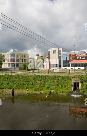 Iset fiume in Ekaterinburg Foto Stock