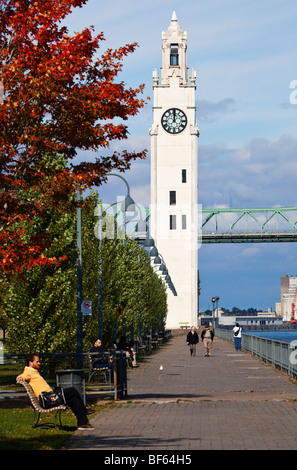 Caduta di Bonsecours Bassin Park a Montreal, Canada Foto Stock