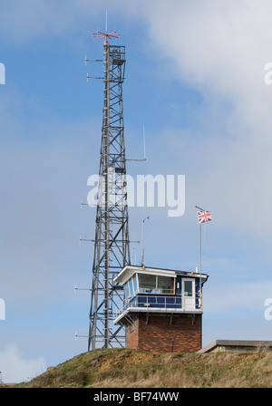 Il National Coastwatch Istituzione della torre di vedetta a Newhaven, Sussex, Inghilterra. Foto Stock