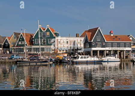 Volendam Holland Olanda olandese pesca Port Harbour IJsselmeer Foto Stock