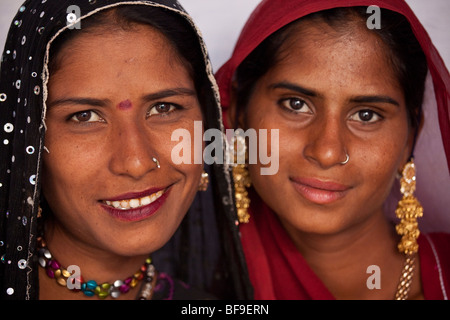 Rajput le donne a Pushkar Mela in Pushkar nel Rajasthan in India Foto Stock