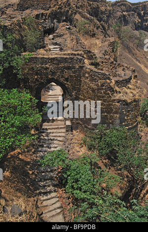 Korigad chiamato anche Koraigad, Koarigad o Kumwarigad è un forte situato a circa 20 km di distanza da Lonavla nel distretto di Pune, Maharashtra, India Foto Stock