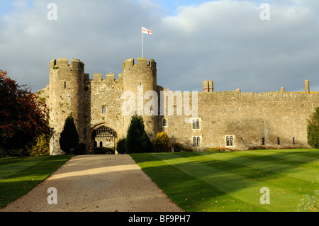 Amberley Castle uno storico inglese fortezza ora un hotel e centro conferenze in West Sussex Southern England Regno Unito Foto Stock