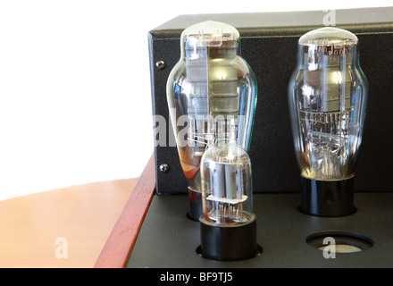 Tubo a vuoto con amplificatore 300b triodes Foto Stock
