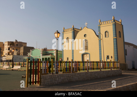 Sul porto di Sal Rei, capitale di Boa Vista, Cape-Verde Foto Stock