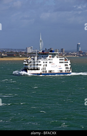 Wightlink Isle of Wight traghetto Santa Chiara en route da Portsmouth a Ryde Foto Stock