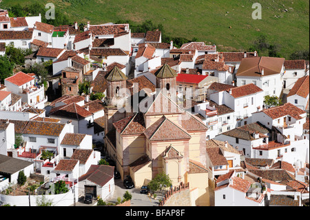 Alpandeire Ronda Serrania de Ronda villaggio villaggio bianco pueblo blanco Andalusia Spagna Foto Stock