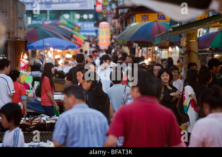 Namdemun mercato commerciale in Seoul COREA DEL SUD Foto Stock