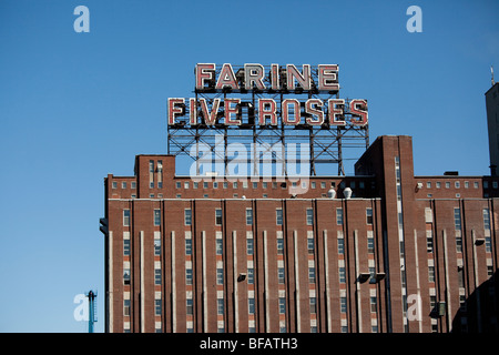 Farine di Cinque Rose segno a Montreal in Canada Foto Stock