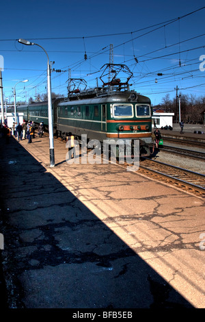 Treno motore sul Trans Siberian Express dalla Russia alla Mongolia Foto Stock