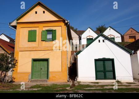 Villanykovesd cantine (vill nyk vesd pince ), Villany ( vill ny ) Ungheria. Foto Stock