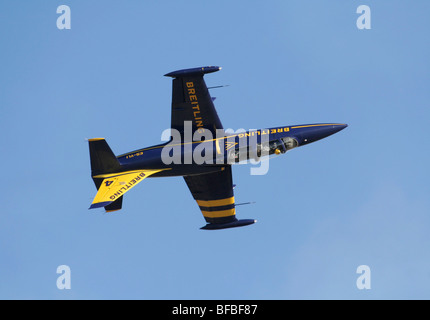 Breitling Jet Team Aero L-39C Albatros battenti invertiti Foto Stock
