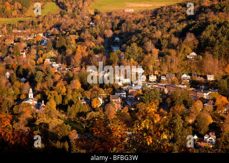 Vista autunnale di Woodstock Vermont da Mt. Tom, STATI UNITI D'AMERICA Foto Stock