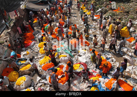 Malik Ghat flower market, Kolkata Foto Stock