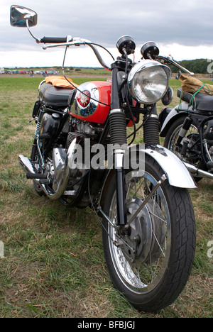 Vintage BSA Gold Star motociclo a Devon giorno aria, Dunkeswell Aerodrome, 13 agosto 2006 Foto Stock