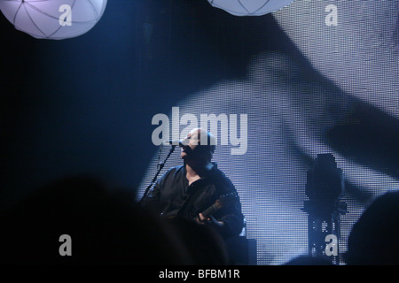 Cantante per i folletti, Frank Black, canta a Hollywood Palladium, per Doolittle reunion tour Foto Stock