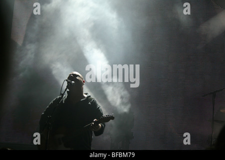 Il cantante per i folletti, effettuando al Hollywood Palladium, CA, Doolittle reunion tour, Black Francis Foto Stock