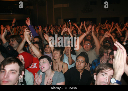 Il tifo del pubblico per di più, i Pixies concerto, Hollywood Palladium, 2009 Foto Stock