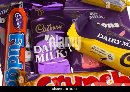 Selezione di cadburys barrette di cioccolato Foto Stock