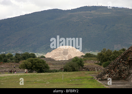 Zona archeologica di Teotihuacan in Messico. Piramide della Luna. Foto Stock