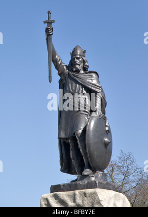 Re Alfredo il Grande statua, Winchester, Hampshire, Inghilterra Foto Stock