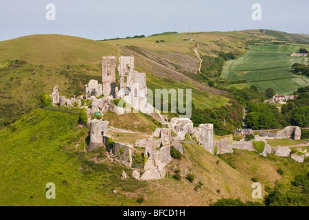 Corfe Castle rovine nel Dorset, Inghilterra Foto Stock