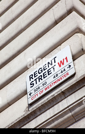 Regent Street London segno ed edifici Foto Stock