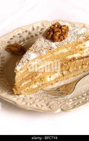 Natale tradizionale torta a base di miele e noci Foto Stock