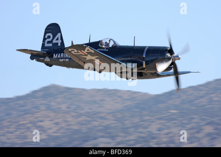 Possibilità Vought F4U Corsair in aria azione di gara il triidrato di alluminio 2009 il Campionato Nazionale di gare di aria in Reno Nevada Foto Stock