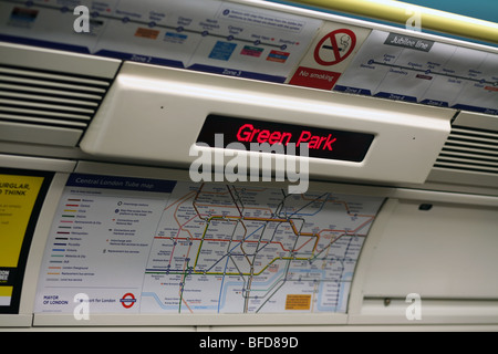 Green Park tube segno del treno Foto Stock