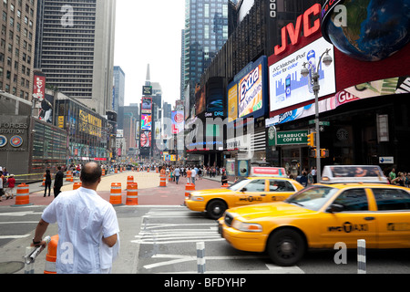 Scena di strada in Times Square a New York City, Stati Uniti d'America. Foto Stock