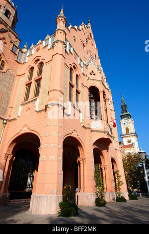 Art Nouveau (Sezession) Municipio progettato da Lechner d n con piastrelle Zolnay, Ungheria Kecskem t Foto Stock