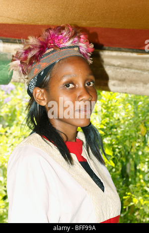 Ritratto di una donna africana al ristorante Moyo a Spier, Stellenbosch, West Cape, Sud Africa, Novembre 2009 Foto Stock