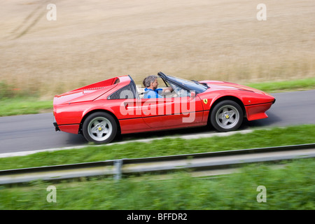 Rosso Ferrari 308 GTS classic sport automobilistico italiano Foto Stock